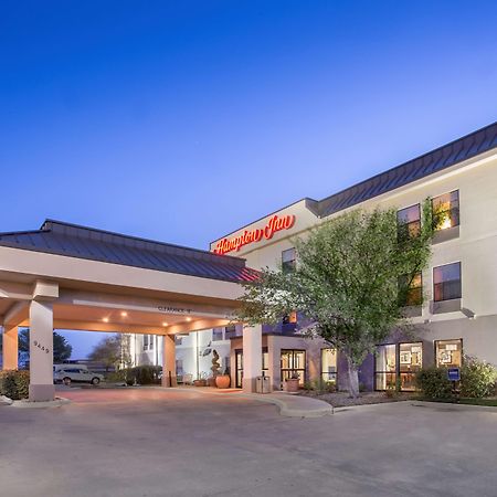 Hampton Inn Wichita-East Экстерьер фото