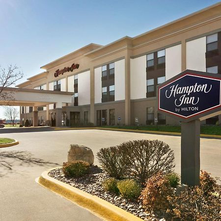 Hampton Inn Wichita-East Экстерьер фото