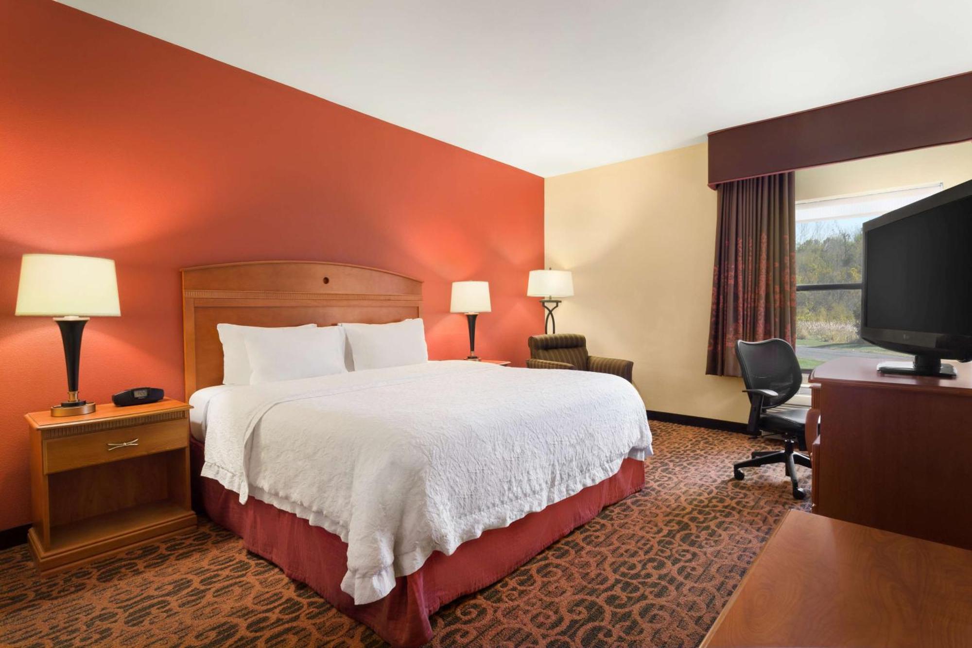 Hampton Inn Wichita-East Экстерьер фото